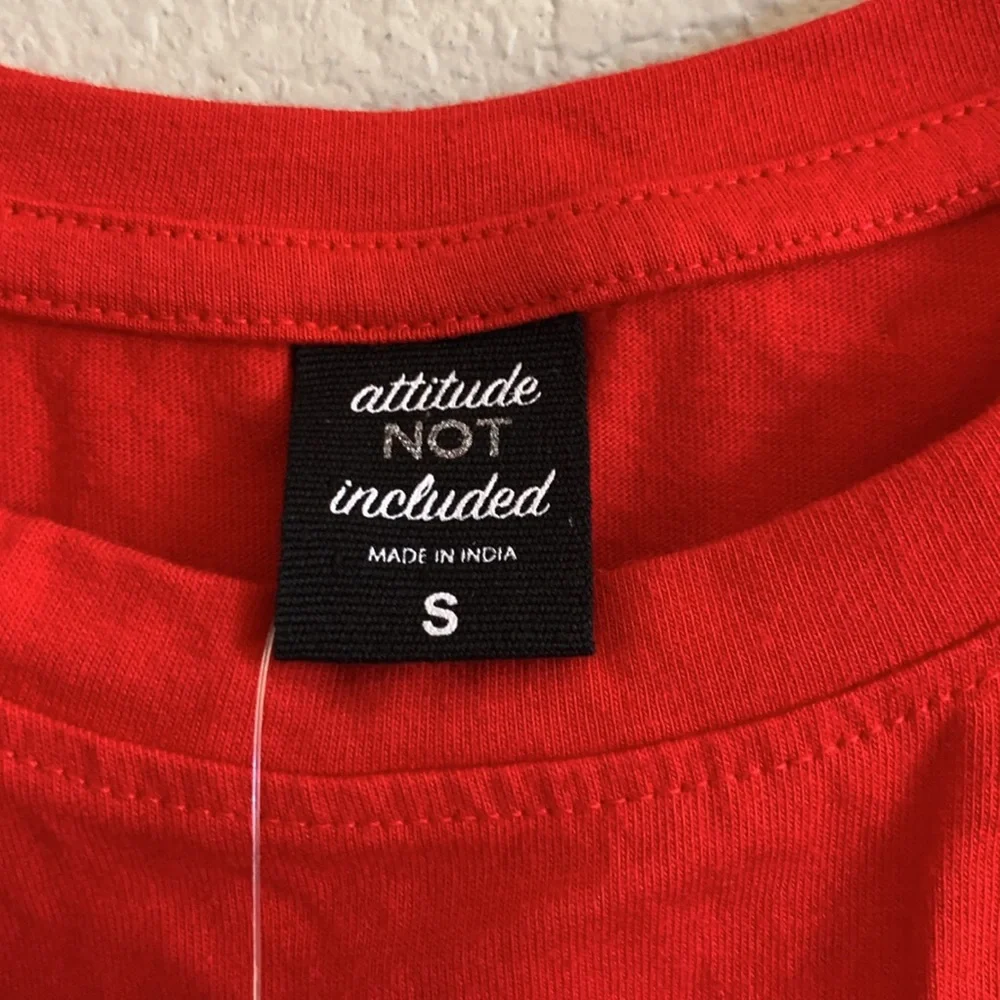 Red Top - Picture 2 of 3